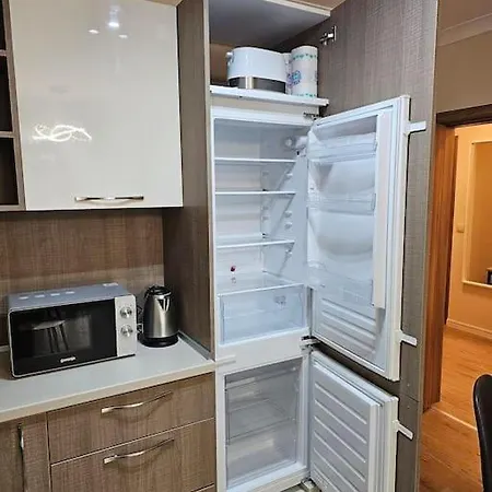 Serenity In The Heart Of With Free Parking דירה