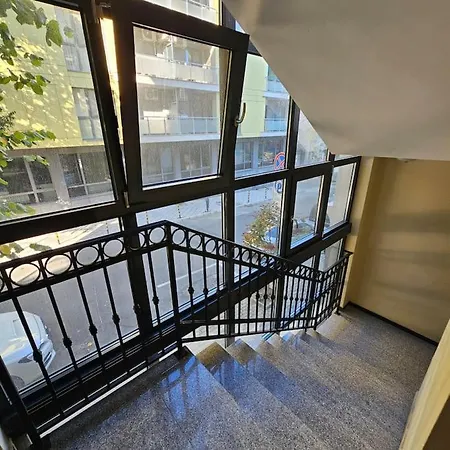 Serenity In The Heart Of With Free Parking דירה *