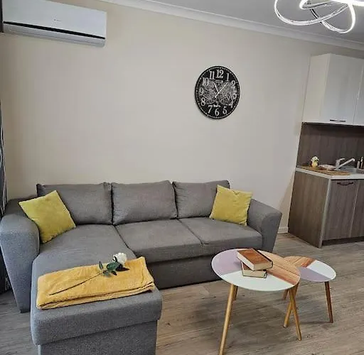 Serenity In The Heart Of With Free Parking Apartment *